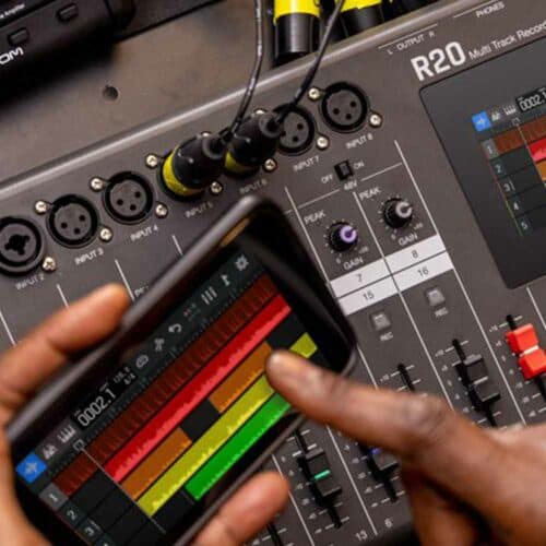 Zoom R20 Portable Multitrack Recorder