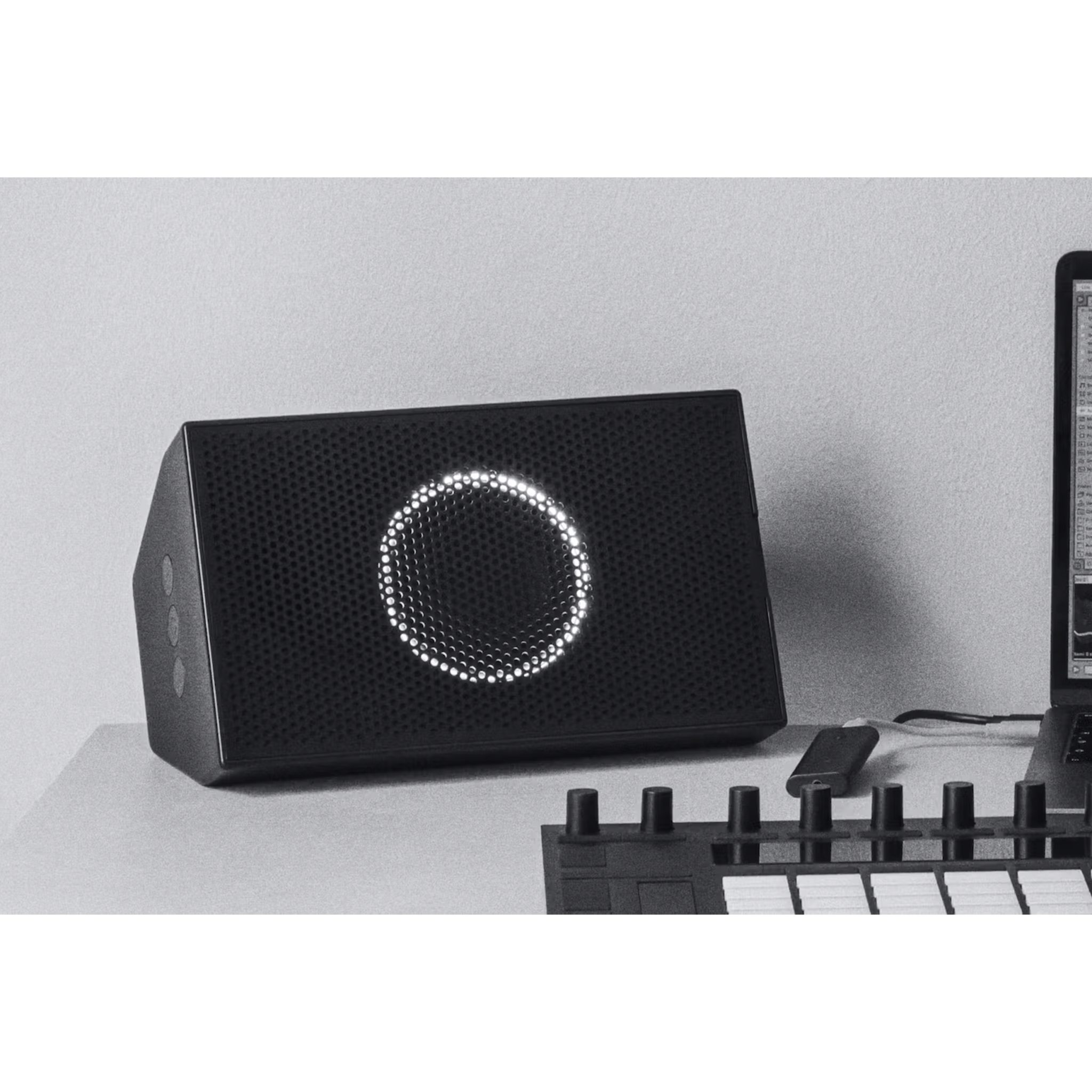 AIAIAI UNIT4 Wireless+ UltraLow Latency 4" Studio Monitors