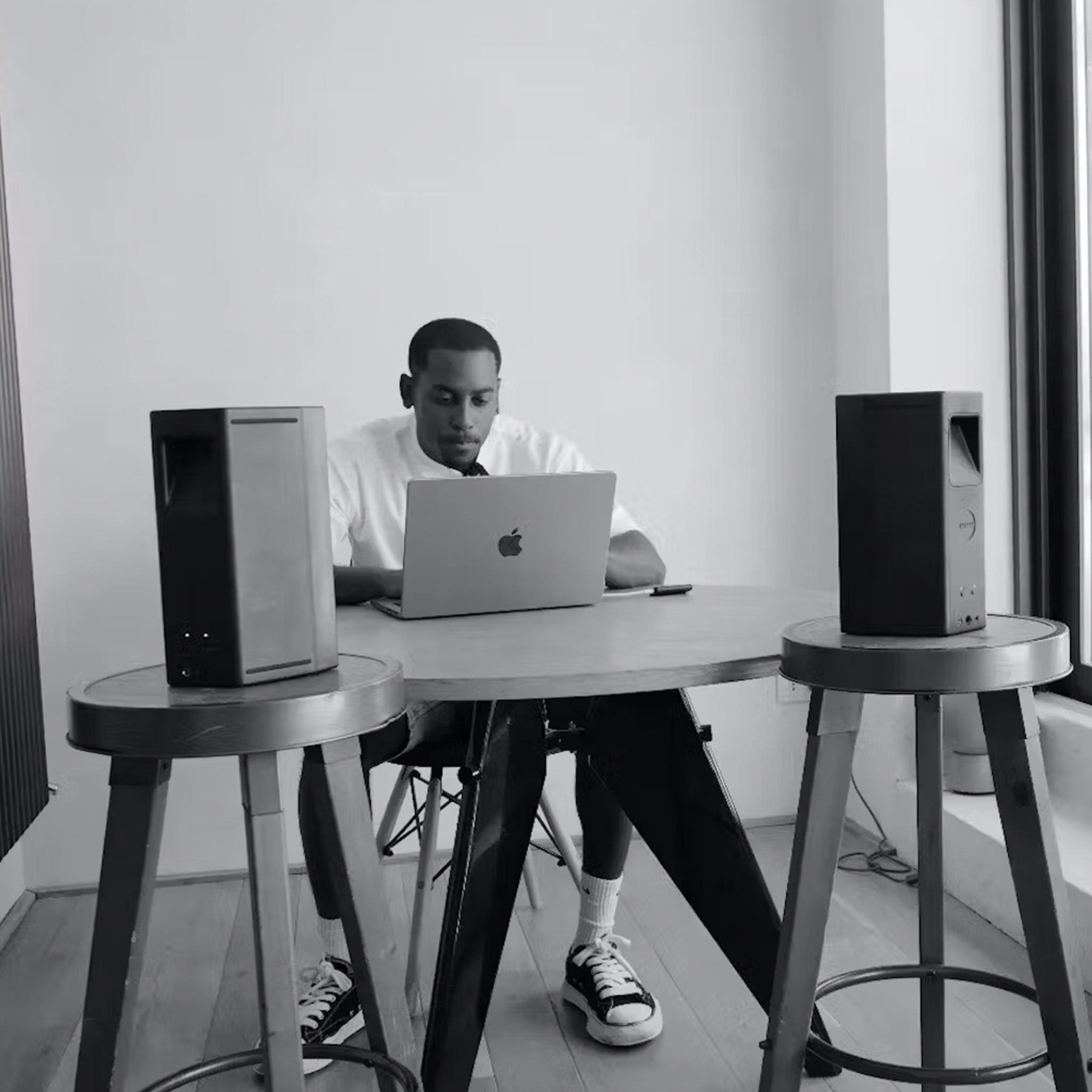 AIAIAI UNIT4 Wireless+ UltraLow Latency 4" Studio Monitors