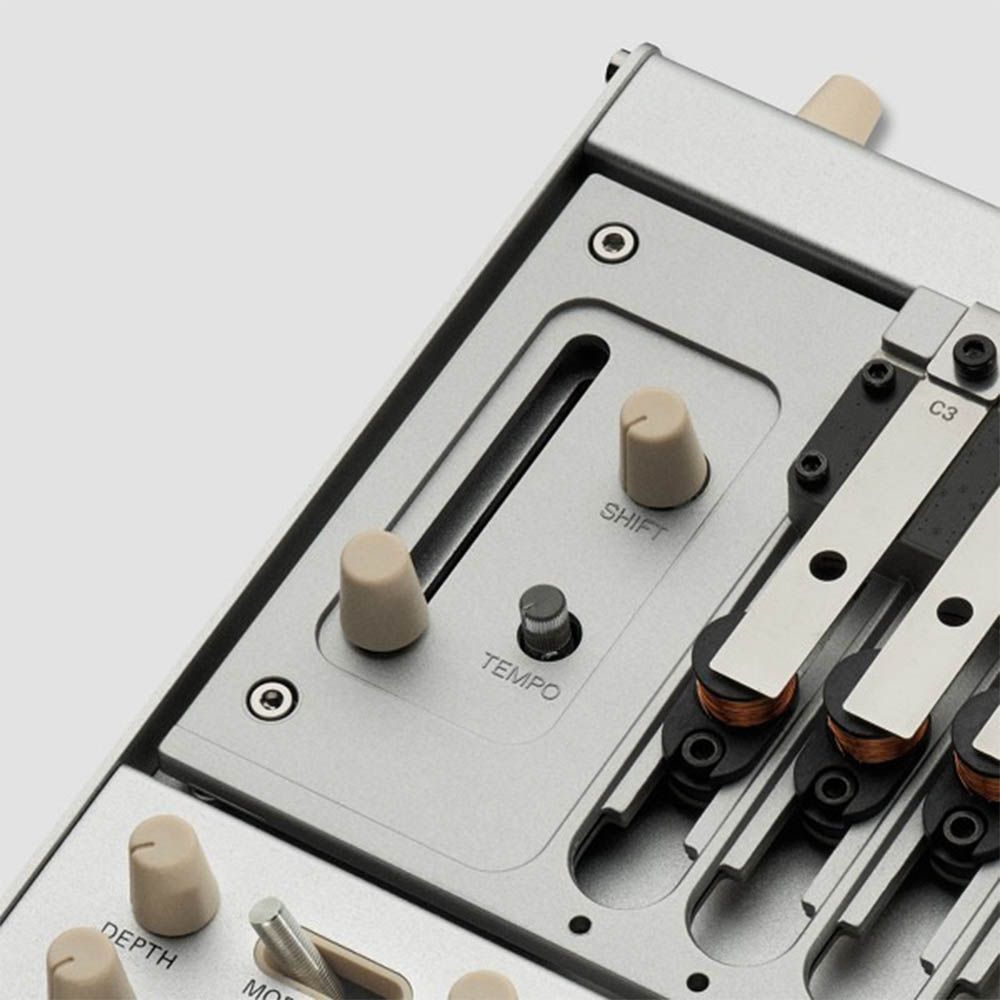 KORG phase8 - ACOUSTIC SYNTHESIZER