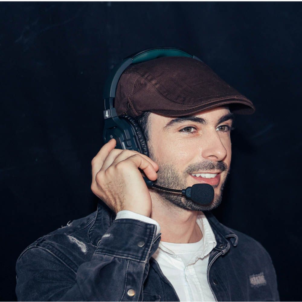 Hollyland Solidcom SE Pro 4S 4-Person Full-Duplex Single-Ear Headset Intercom System (1.9 GHz)