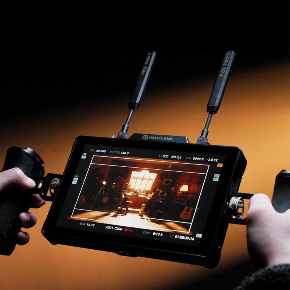 Hollyland Pyro 7 Wireless Transceiver Monitor Kit (Set of Two)