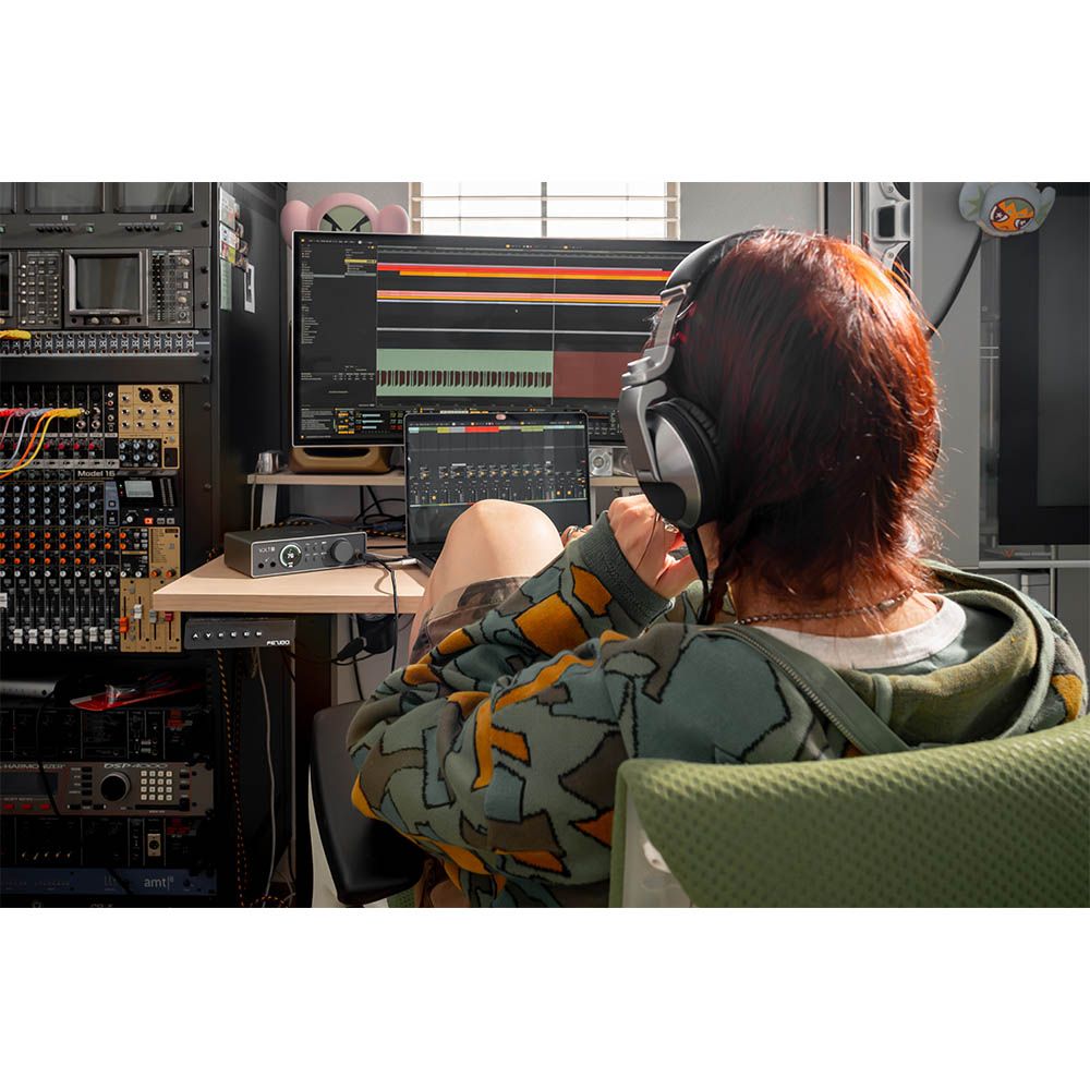 Universal Audio Volt 4 Max USB Audio Interface with FREE UA Software
