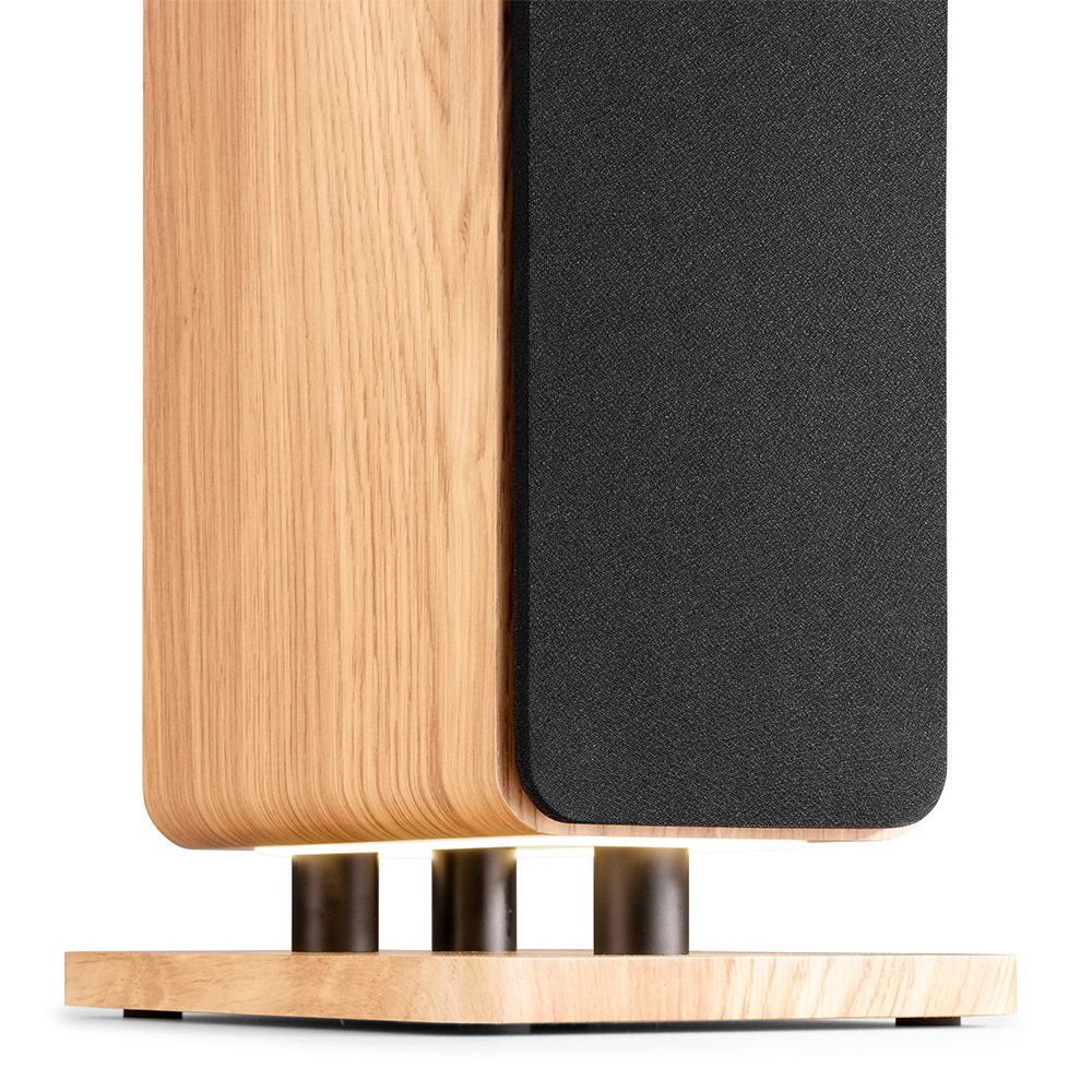 Audizio ARCO-DAB-WD Active Tower Speaker with DAB, Light Wood